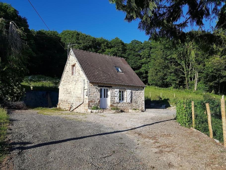 Gite En Lisiere De Foret Andaine Perrou Luaran gambar